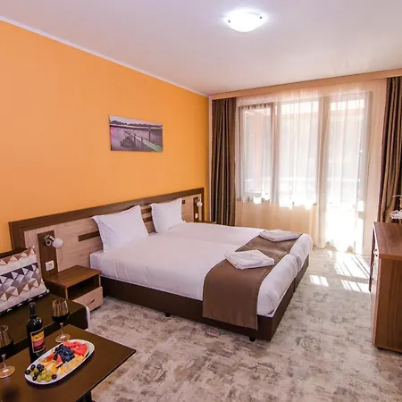 Hotel Хотелски Комплекс Кремен Kirkowo