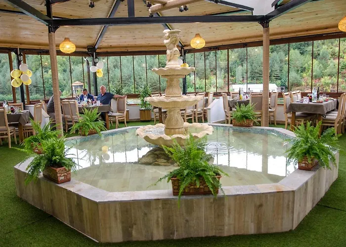 Хотелски Комплекс Кремен فندق كيركوفو