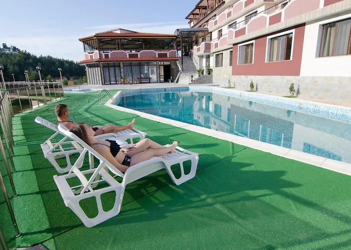 Хотелски Комплекс Кремен فندق *