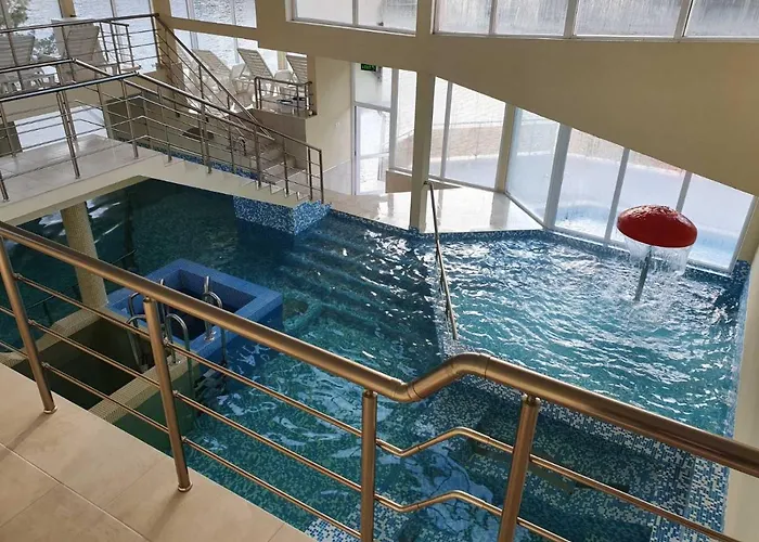 فندق Хотелски Комплекс Кремен كيركوفو